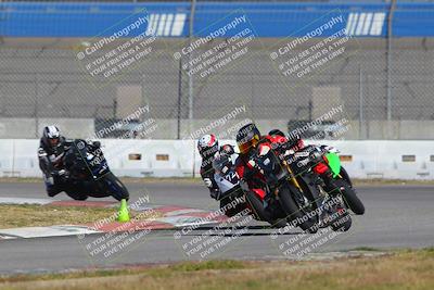 media/Nov-26-2022-Fastrack Riders (Sat) [[b001e85eef]]/Level 2/Session 3 Outside Turn 9/